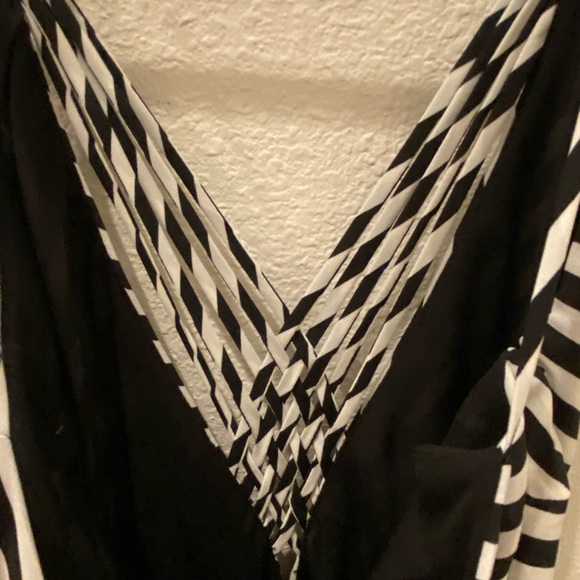 Greyson black and white striped maxi dress-size xs - Picture 12 of 12